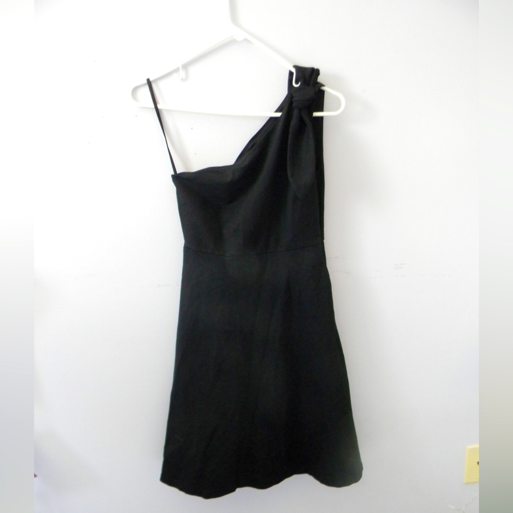 Banana Republic one shoulder black dress